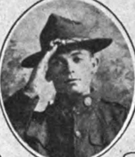 Portrait of Floyd D. Hall, Soldiers of the Great War, 1920, soldier, world war i (died in service), 1920