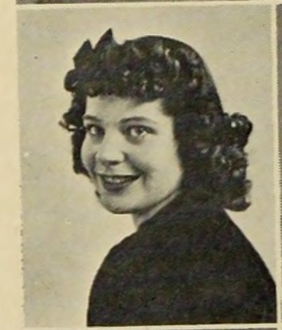 Portrait of Pearl I. Curtis, Brockton High School, class of 1942