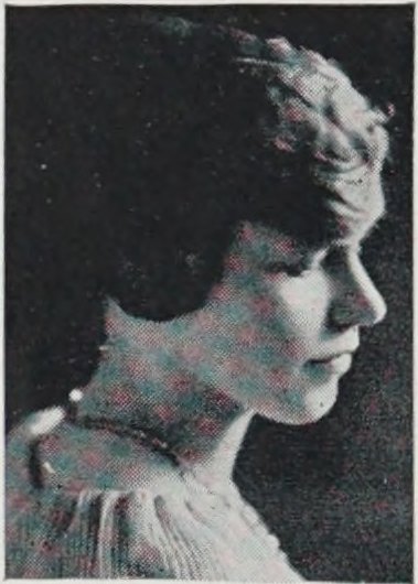 Yearbook portrait of Helen Sarah MacNabb, Cambridge High and Latin School, class of 1923
