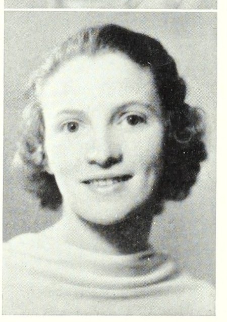 Portrait of Mary Agnes Reardon, Worcester State Teachers College, class of 1935