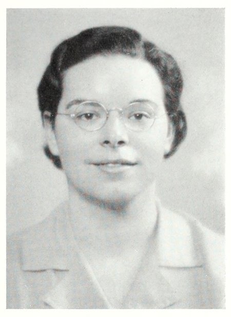 Portrait of Margaret Mary Manning, Worcester State Teachers College, class of 1940