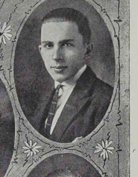 Yearbook portrait of Maurice Bloom, Somerville High School, class of 1922