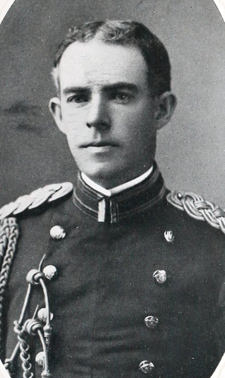 Portrait of H. Bradford Lewis, Ancient and Honorable Artillery Company of Massachusetts (Souvenir Portrait Album, 1903), member, ancient and honorable artillery company (lieut), 1903