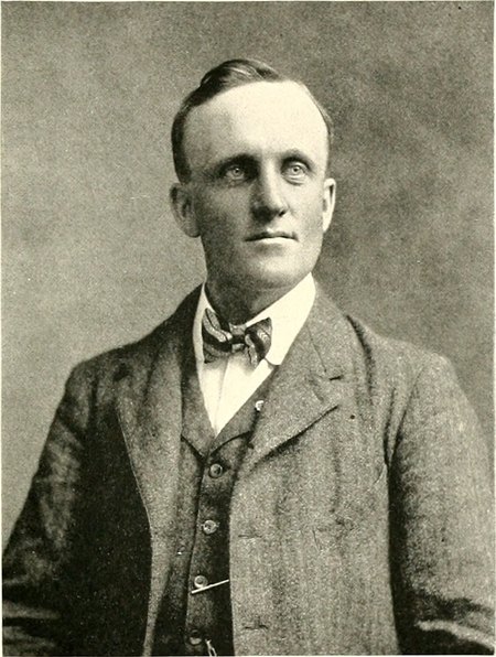 Portrait of William E. Tripp, Successful Vermonters (1904): Caledonia, Essex and Orleans counties, biography, 1904