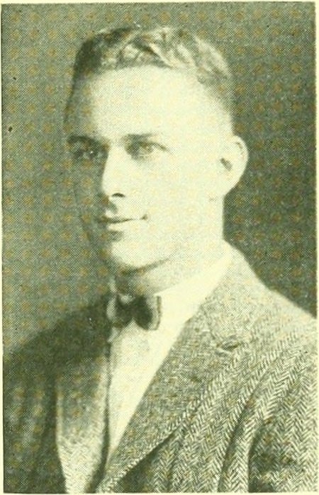 Yearbook portrait of Wayne C. Barnes, Springfield Central High School, class of 1925
